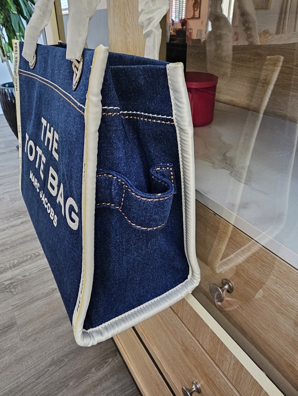 Marc Jacobs The Denim Chain Medium Tote Bag. - Picture 4 of 11